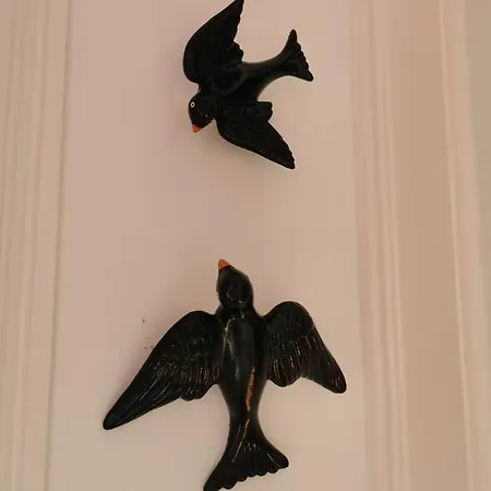 Say What Lisbon? — Street Art / Family Lejlighed Lisboa